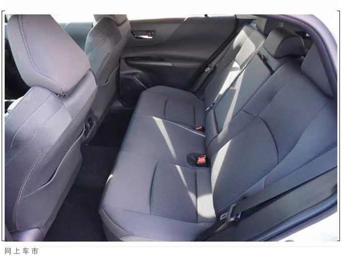 丰田新大号RAV4实拍搭2.5L/汉兰达同款内饰-图6
