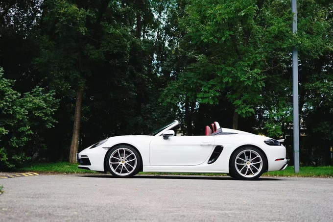 《豪华180》评测保时捷718 spyder 手动敞篷才是乐趣所在-图11