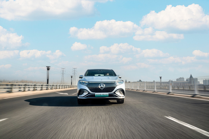 以从新定义定义重新定义的全新EQS纯电SUV-图4