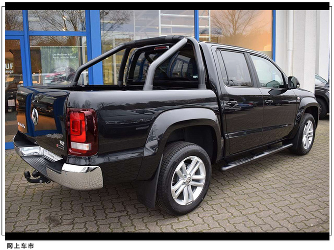 大众Amarok皮卡实拍曝光搭3.0T V6引擎/配置丰富-图4
