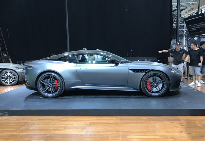 2018成都车展探馆阿斯顿马丁DBS Superleggera-图3