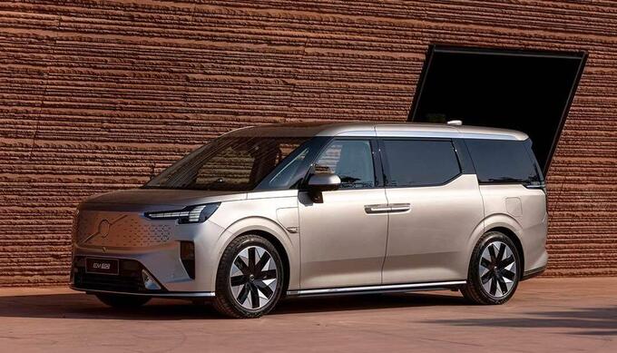 沃尔沃em90豪华中大型mpv