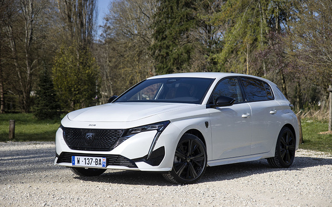 标致全新308海外实拍搭16t插混换新logo