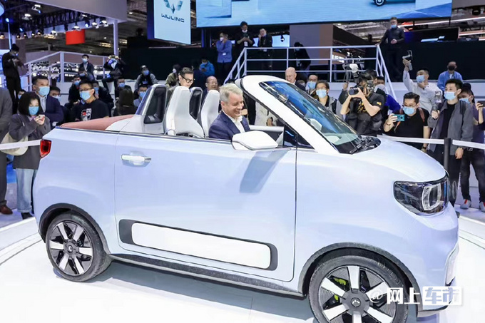 宏光miniev敞篷版8月上市续航300km或4万起售