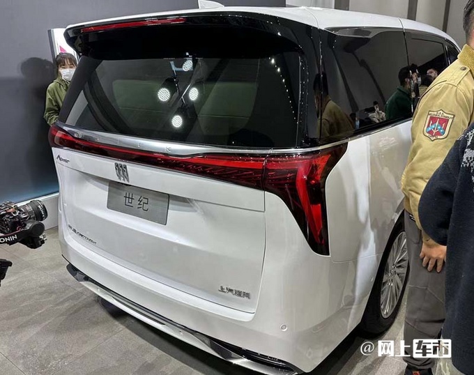 别克真旗舰MPV世纪售52.99-68.99万挑战埃尔法-图4