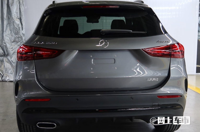 奔驰新款GLA实拍搭2.0T 尺寸加长 预计28万起售-图2