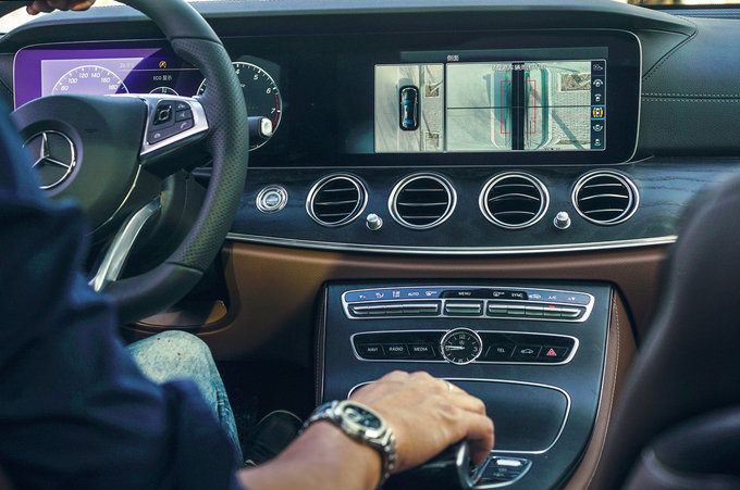 居家男人的"质感座驾,北京奔驰e320l-图3