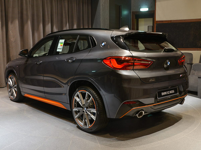 宝马x2性能版到店实拍专属车身颜色售价超31万