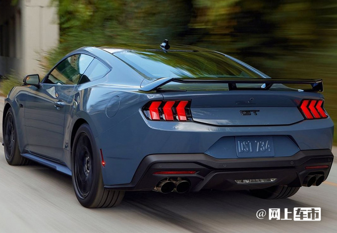 福特野马新车型曝光变身四门轿跑/造型能接受吗-图4