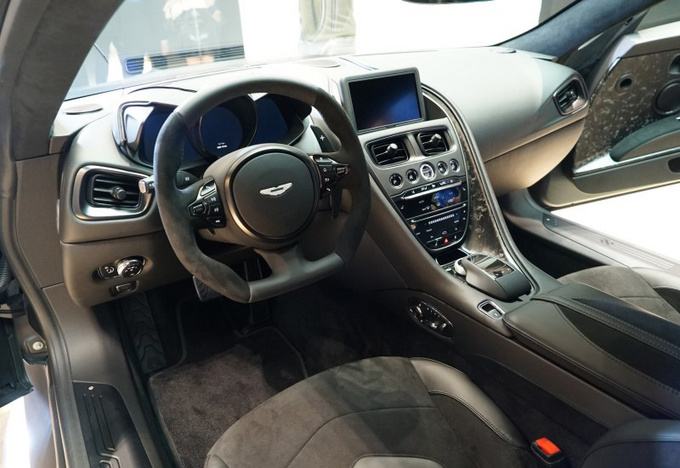2018成都车展探馆阿斯顿马丁DBS Superleggera-图5
