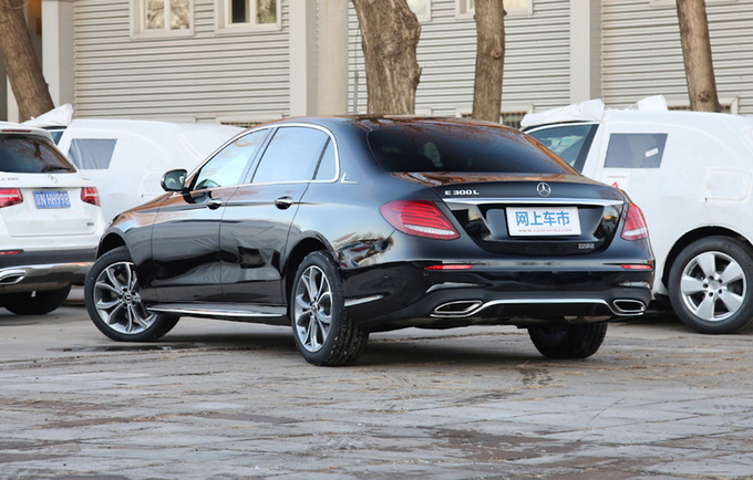 买车送装饰/现金降7万 奔驰长轴e级现在买合适吗-图3