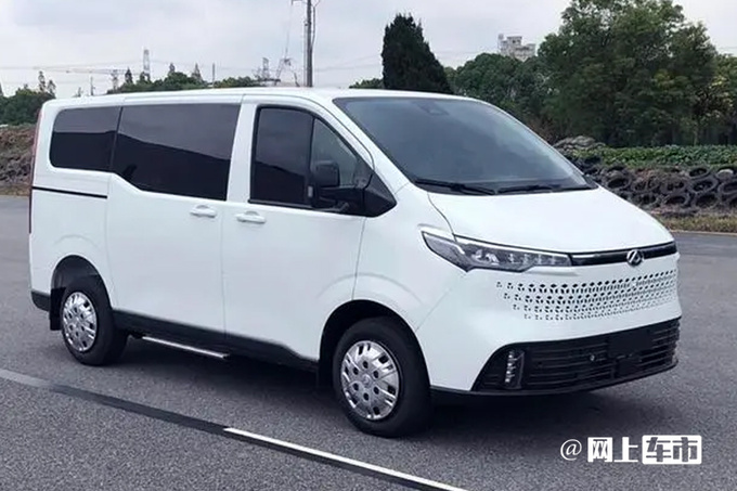 上汽大通V70首发搭2.0T+9AT 百公里油耗7.4L-图2
