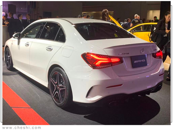 梅赛德斯-AMG A35正式亮相搭2.0T/国内将上市-图2