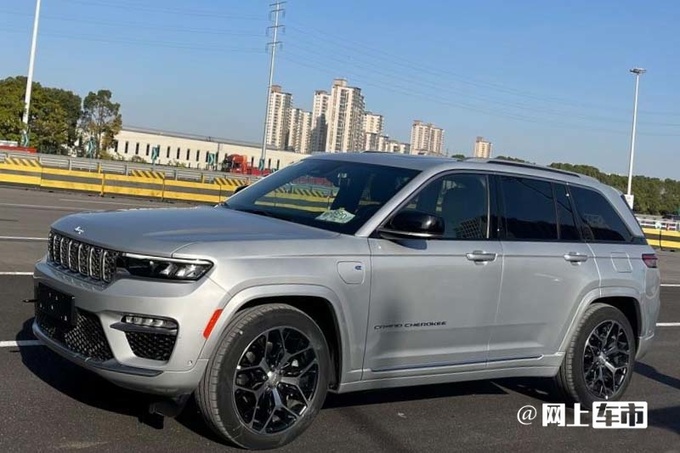 Jeep新大切诺基年内发布尺寸大幅加长 增插混版-图1