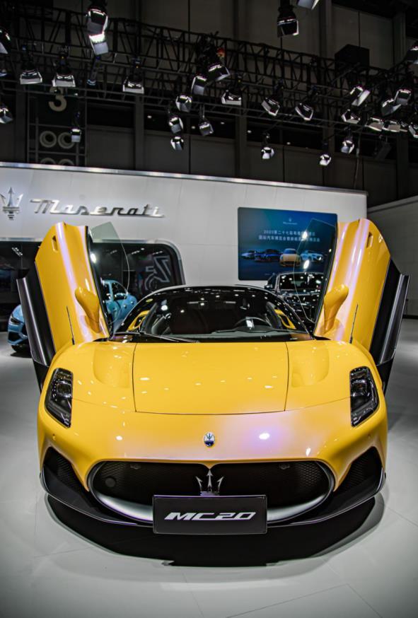玛莎拉蒂高能阵容亮相2023粤港澳大湾区车展
