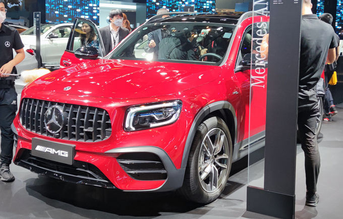 奔驰全新AMG GLA/GLB 35亮相国产版即将上市-图1