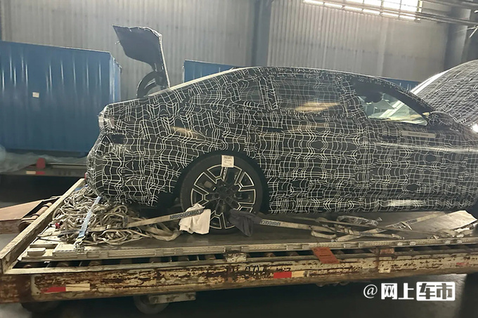 宝马国产全新5系谍照 下半年上市 配置/动力双升级-图4