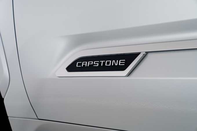 全新丰田坦途Capstone版发布对标F-150 LTD-图4