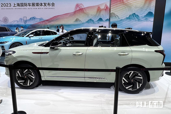 新红旗HS3/HS5/HS7车展发布 预售xxxx万起-图2