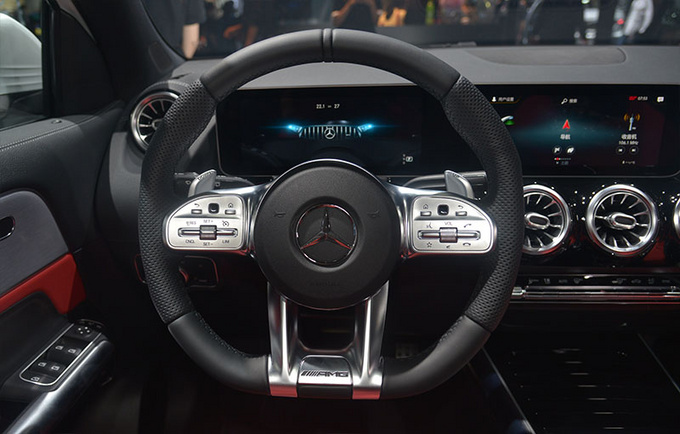能带一家人去野的大七座实拍奔驰AMG GLB 35-图3