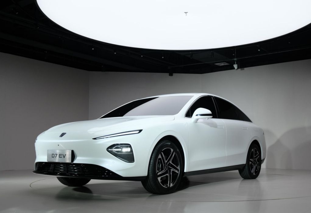 最熟悉的电感化陌生人荣威新能源d7ev外观正式亮相实拍