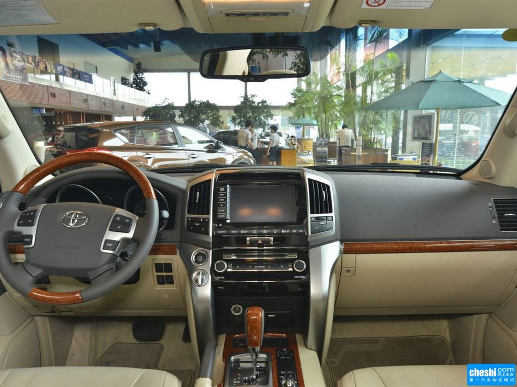 兰德酷路泽 2012款 4.6l atvx-r 8座内饰中控图片(50/65)_网上车市