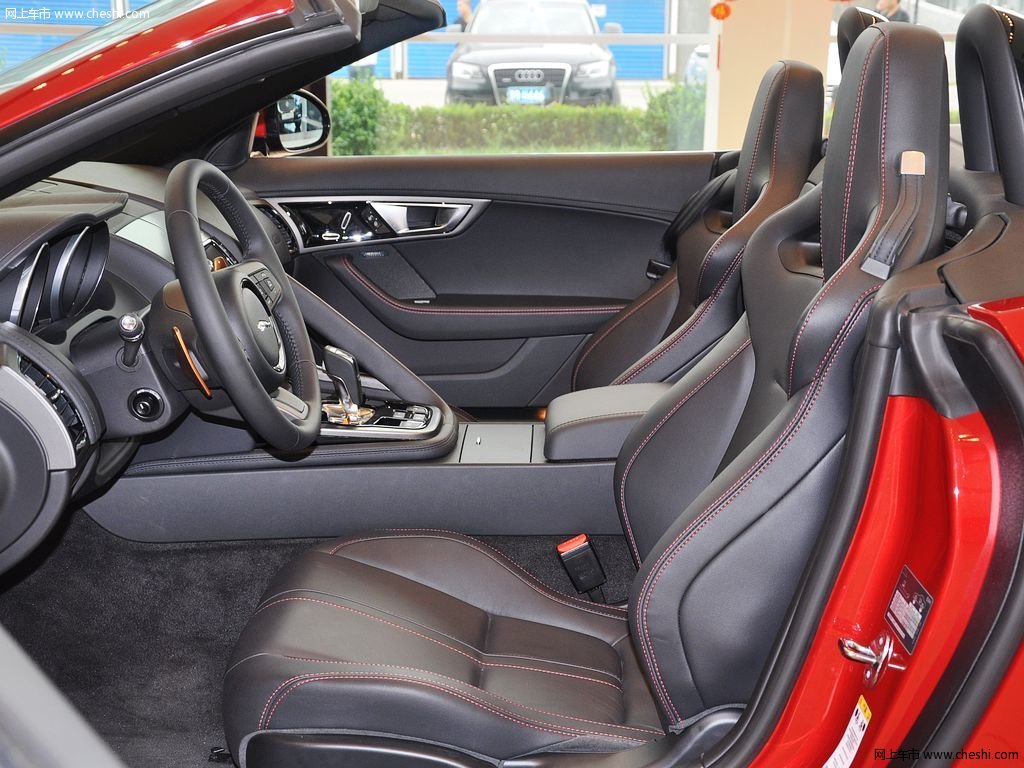 激情红捷豹f-type 2013款 3.0t 自动st2座椅空间图片(13/28)_网上车市