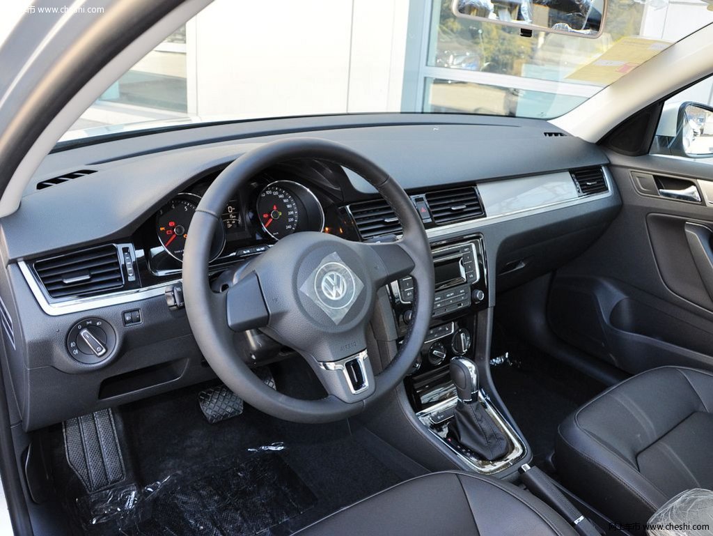 亮银宝来 2013款 1.6l 自动豪华型内饰中控图片(2/20)_网上车市