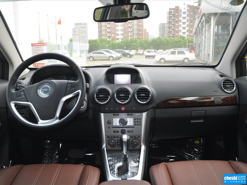 汽车图片 欧宝 安德拉 内饰中控 (235/263) 速度