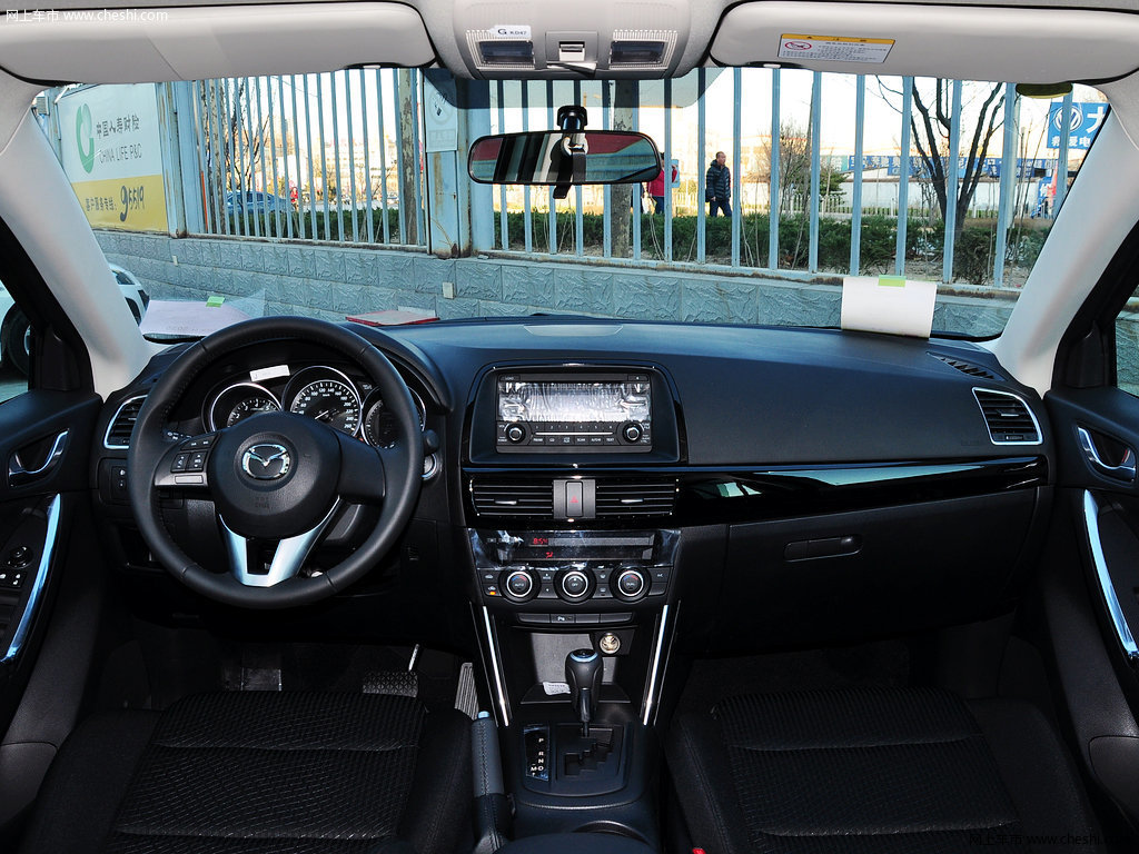 0l 自动两驱都市型 5座内饰中控图片(1/20)_网上车市