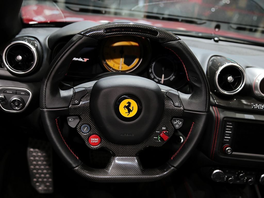 汽车图片 法拉利 california t 2015款 california t  内饰中控 (2/6)