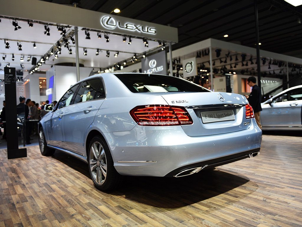 提示:支持键盘翻页 ←左 右→             奔驰e级2015款 e180l 运动