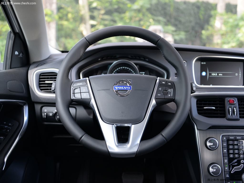沃尔沃v40 2016款 2.0t t4智雅版内饰中控图片(5/31)_网上车市