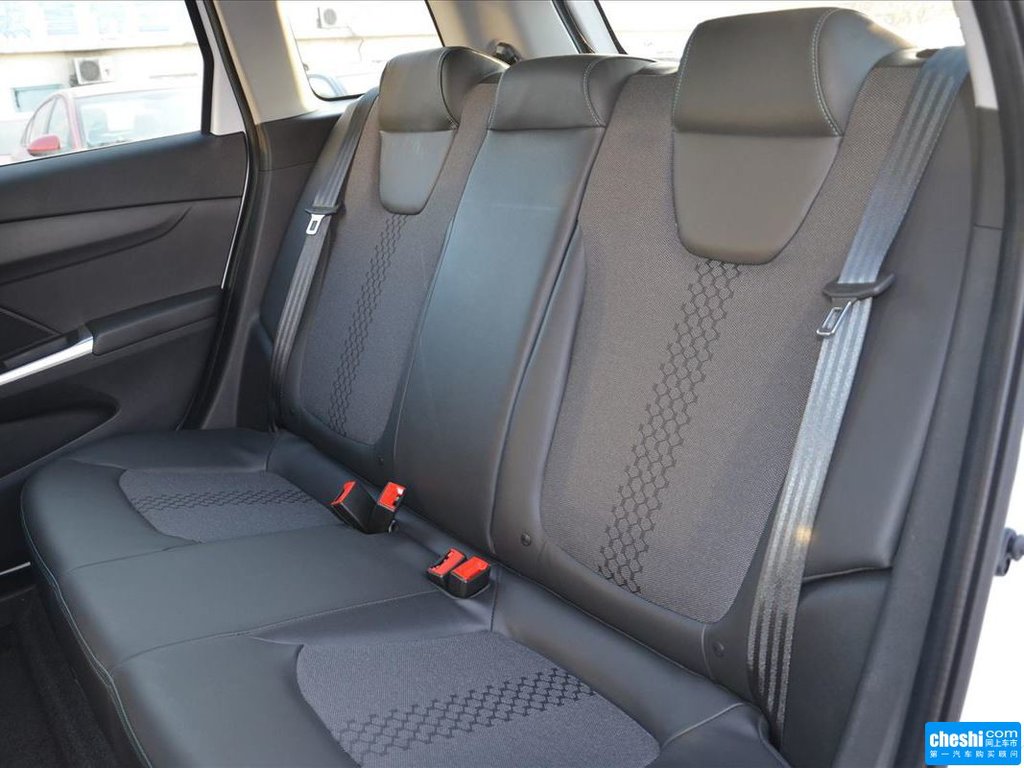 乐风rv 2016款 1.5l自动智行版座椅空间图片(5/15)_网上车市