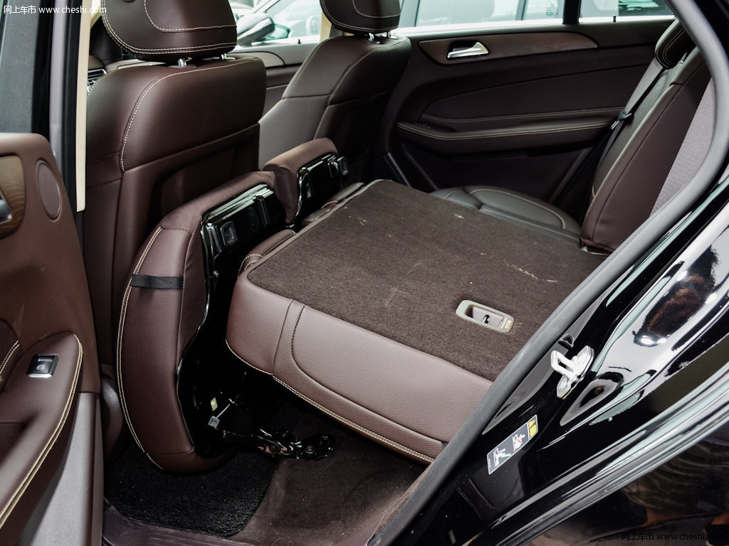 奔驰gle 2017款 gle320 4matic 豪华型座椅空间图片(26/28)_网上车市
