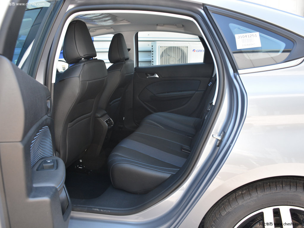 铂金灰标致308 2018款 350thp自动尊贵版座椅空间图片(4/16)_网上车市