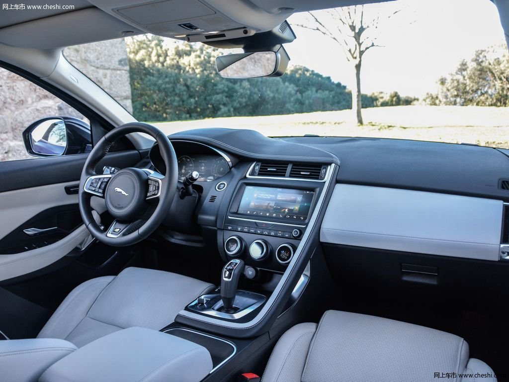 蓝色捷豹e-pace(海外) 2018款 基本型内饰中控图片(21/50)_网上车市