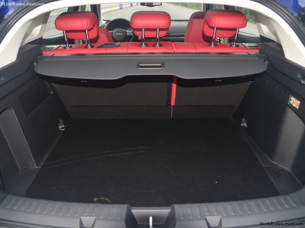 蓝羚哈弗f5 2018款 1.5ti潮版座椅空间图片(5/17)_网上车市