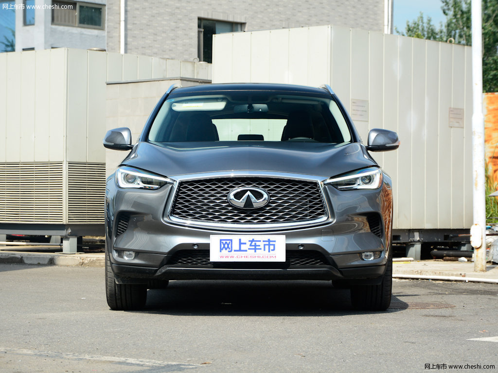 铂金灰英菲尼迪qx50 2018款 2.