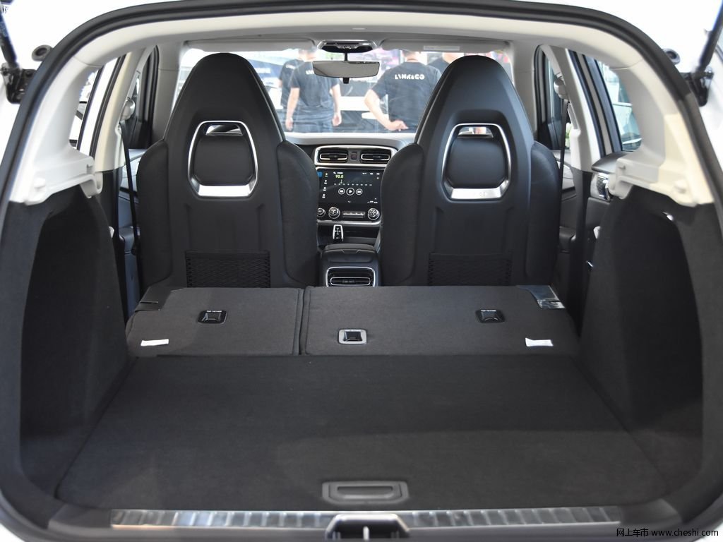 黑色领克01 2019款 2.0t 两驱纯版国vi座椅空间图片(5/22)_网上车市