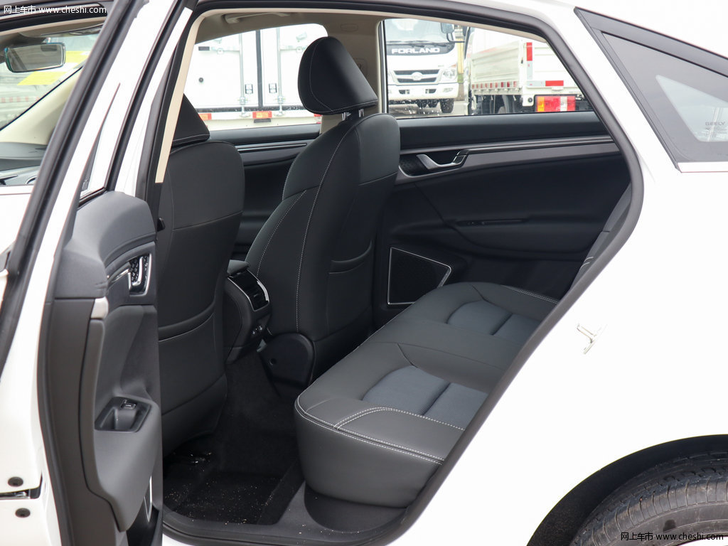 黑色帝豪gl新能源 2019款 1.5tdct智领型座椅空间图片(4/19)_网上车市