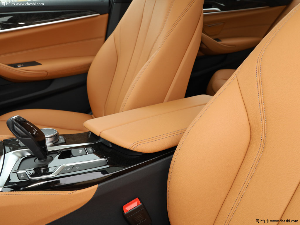 宝马5系 2019款 改款 530li xdrivem运动套装内饰中控图片(7/50)_网上