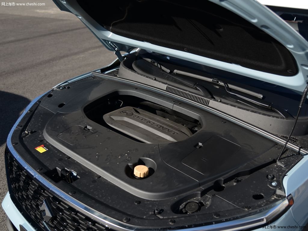 新宝骏rs-3 图片