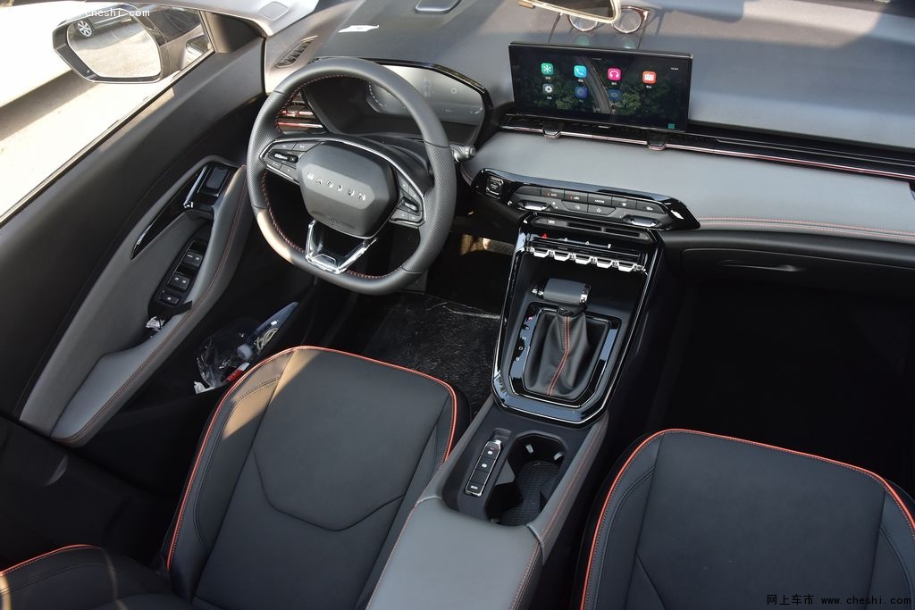 新宝骏rs-3 图片