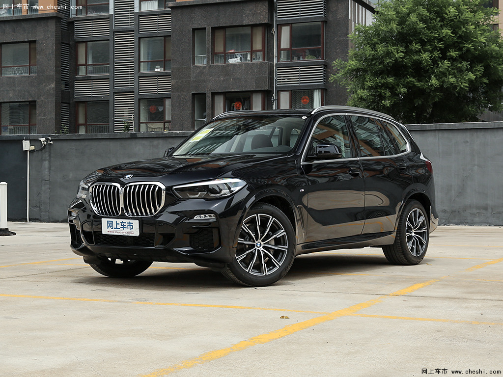 碳黑宝马x5(进口) 2020款 xdrive30im运动套装外观整体图片(3/16)