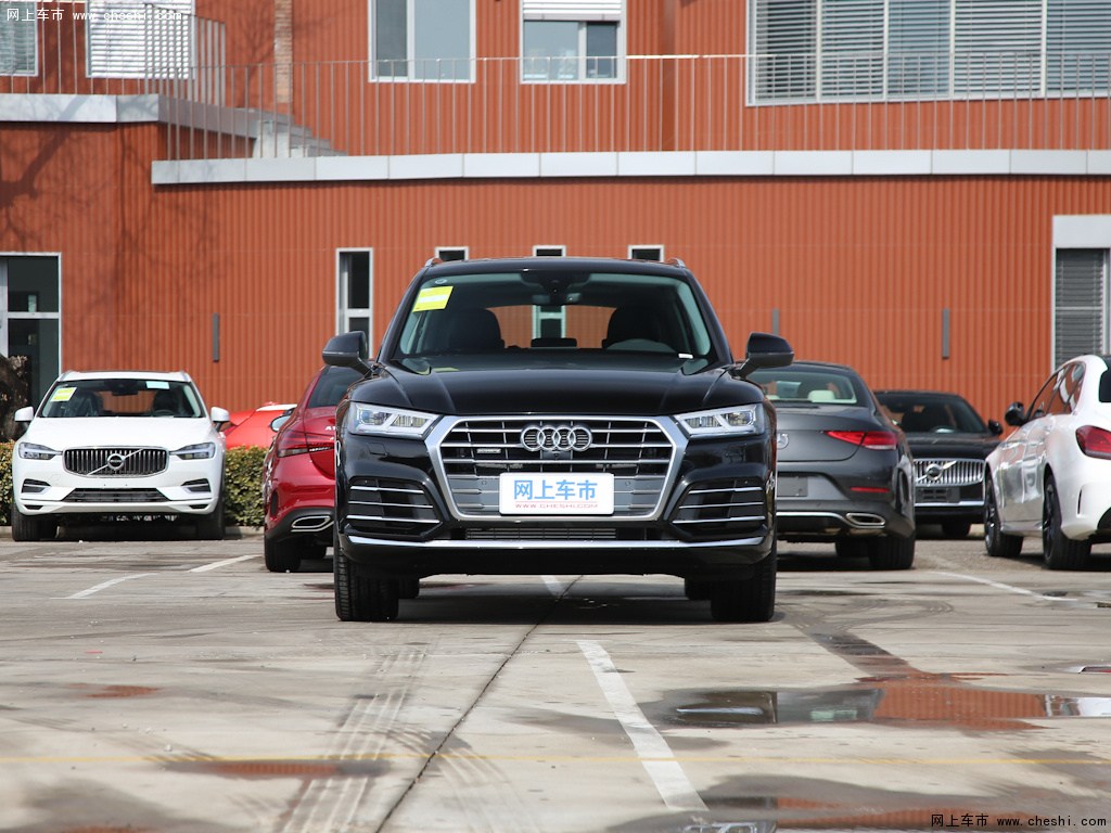 左 右→             奥迪q5l2020款 改款 40 tfsi 荣享时尚型