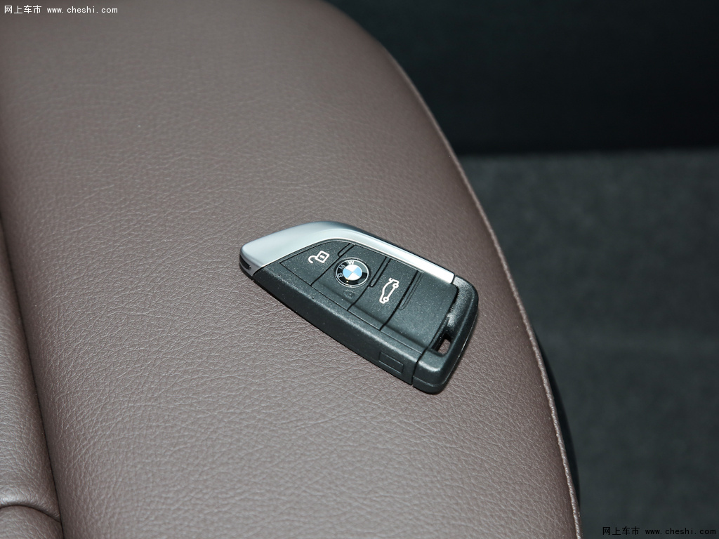 返回标准尺寸提示:支持键盘翻页 ←左 右→             宝马1系2021