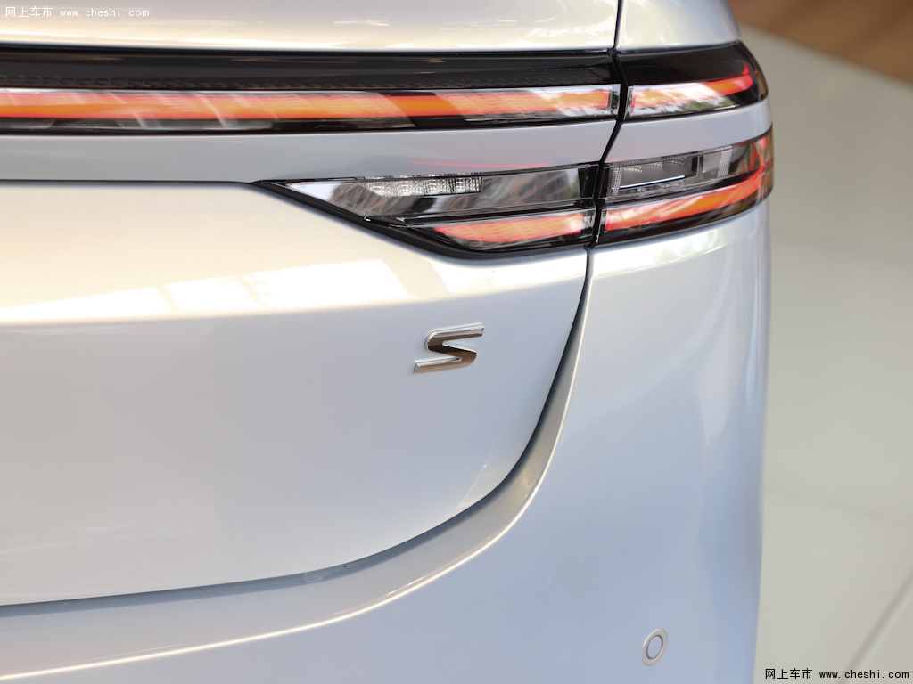 汽车图片 广汽埃安 aion s(埃安s 2021款 plus 70 科技版 2021 plus