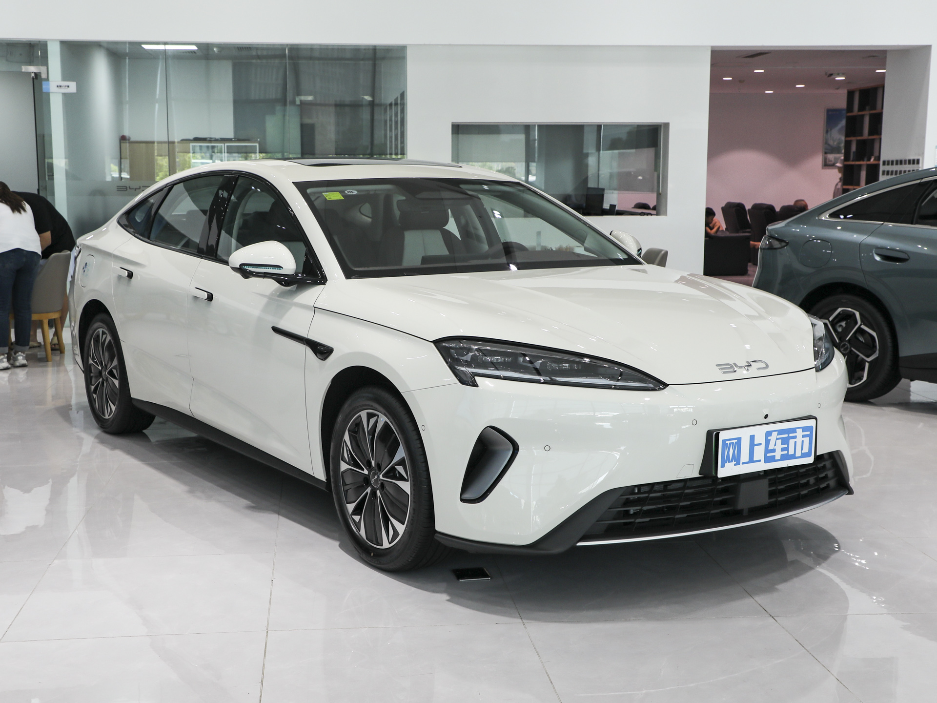 海豹07 EV
