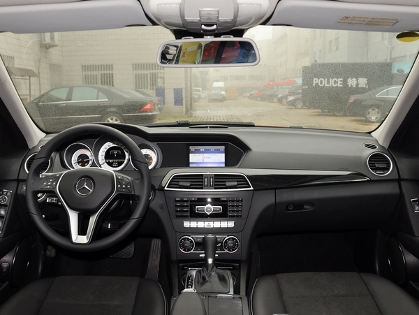 保定极致奔驰c260可优惠9万元 现车充足